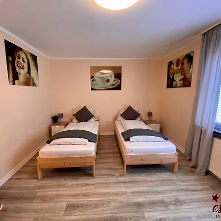 Estrella24 Living 87 Paris Herne